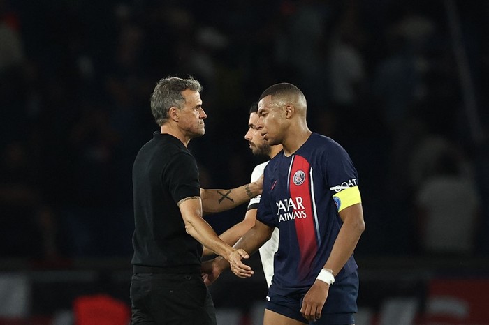 Luis Enrique sukses antar PSG menang besar tanpa Kylian Mbappe